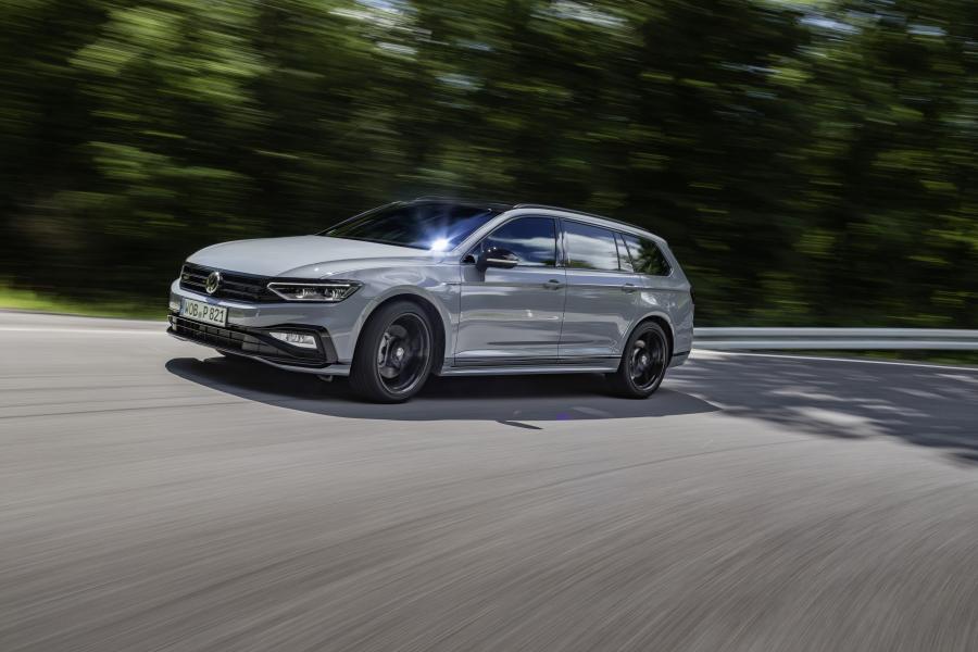  Volkswagen Passat Variant R-Line Edition (B8) 2019 года  (фото 13 из 31)